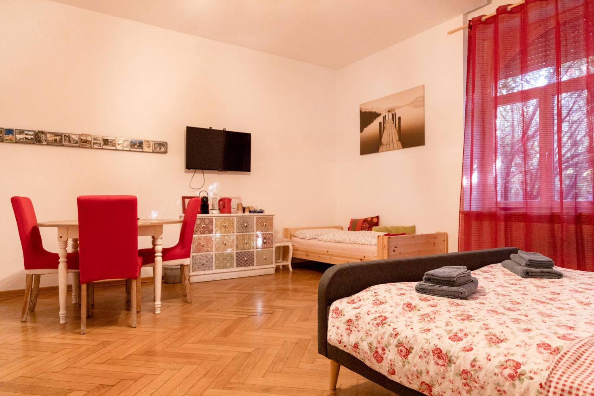 Bolzano Rooms Экстерьер фото